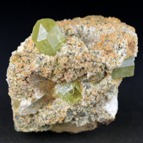 Kleine Mineralien Stufe mit Apatit Kristallen aus Imilchil Marokko