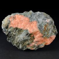 Alpiner roter Gips Mineralien aus Werfen in Österreich