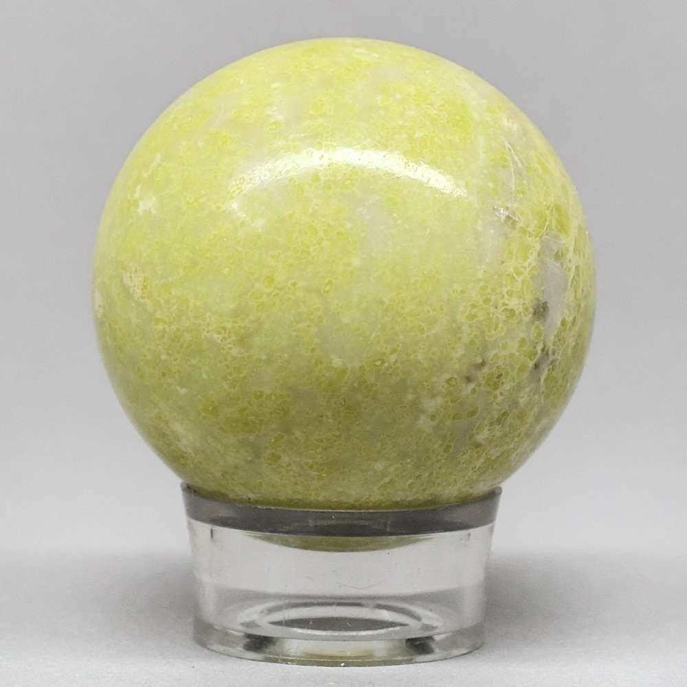 Gelbe Serpentin Edelsteinkugel aus Pakistan 5 cm Durchmesser
